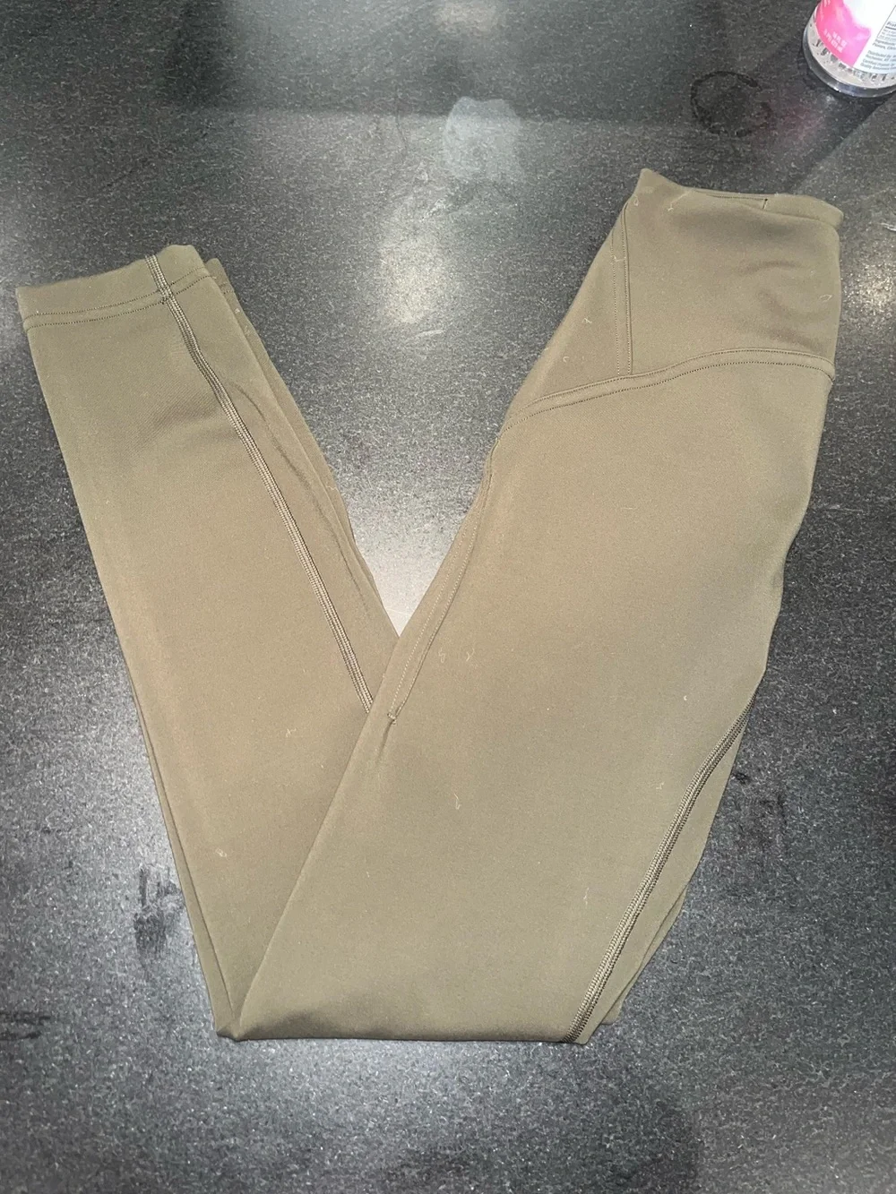 NWOT Lululemon Olive Green Leggings- size 2